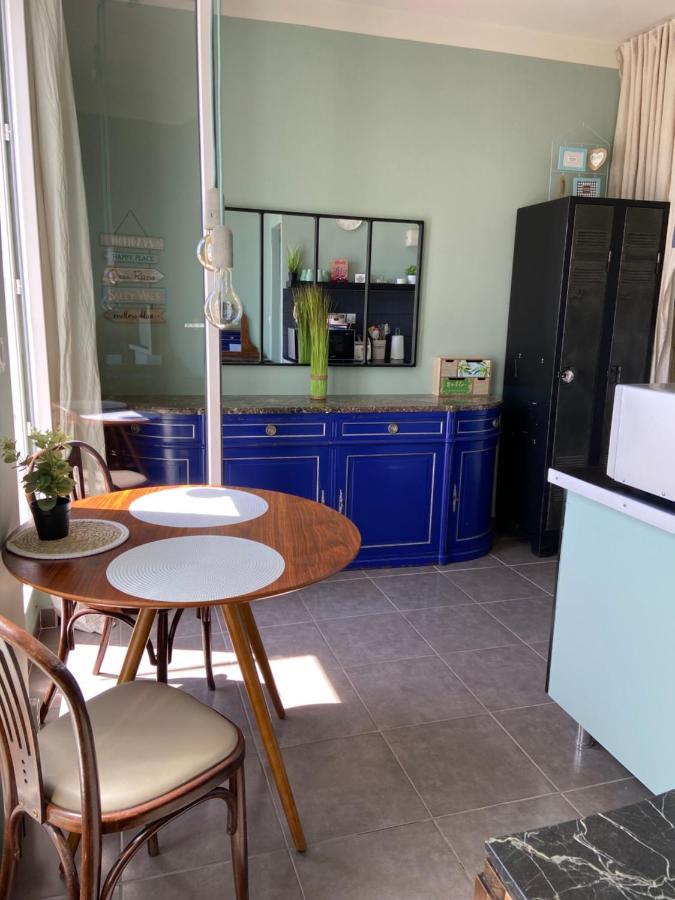 Les Terrasses, Charme Et Authenticite En Hyper Centre De Toulon, Ideal Pour Un Sejour Romantique Ou Une Escapade Urbaine Exterior foto