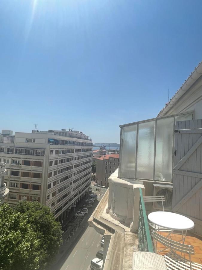 Les Terrasses, Charme Et Authenticite En Hyper Centre De Toulon, Ideal Pour Un Sejour Romantique Ou Une Escapade Urbaine Exterior foto